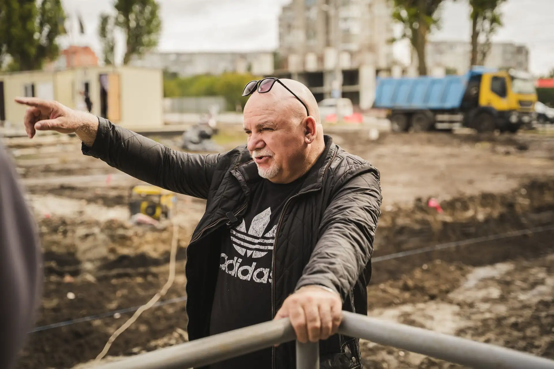 Ігор Шаповал розповідає, що роботи тривають довше через непередбачені вимоги