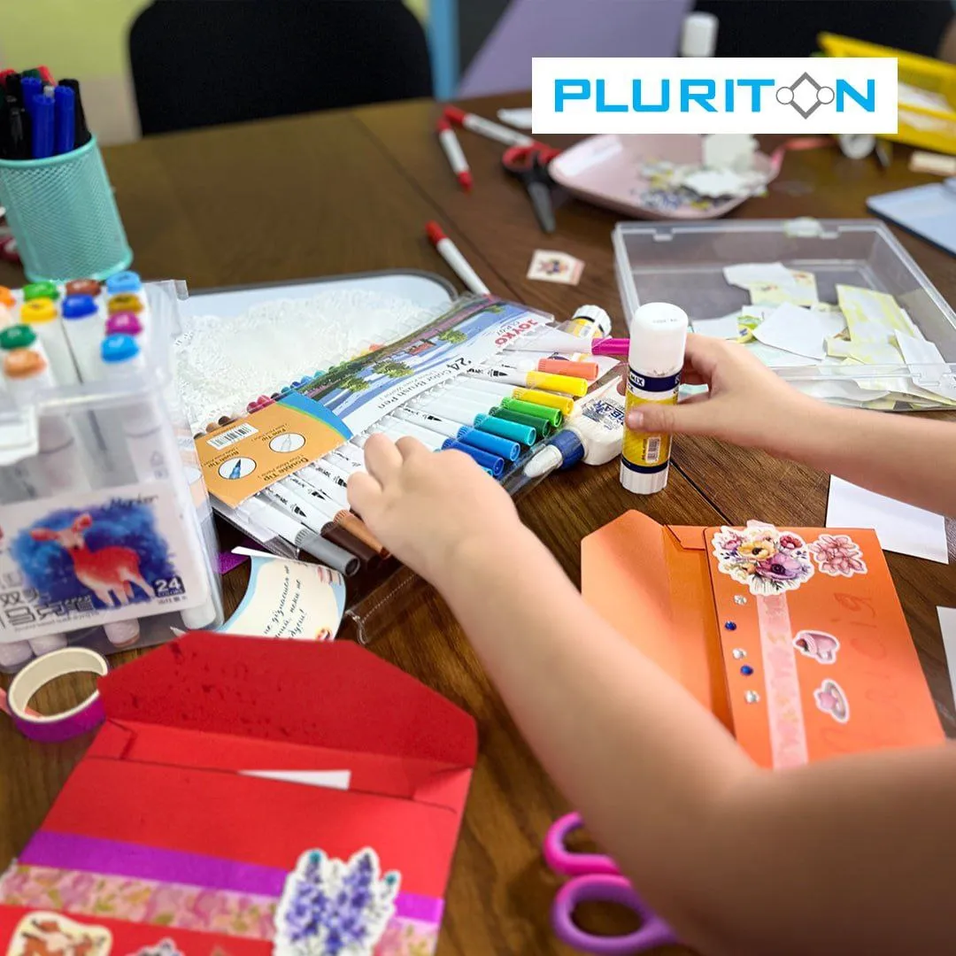 Артзаняття у дитячому просторі безпеки «Плурітон»