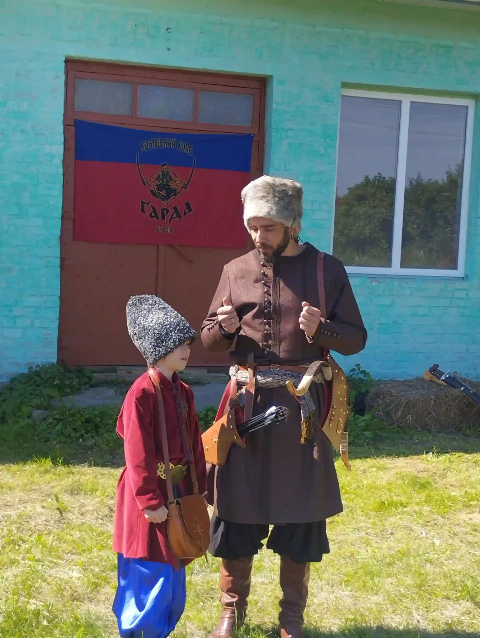 roman dzekelyev i yoho syn tymofiy na hurtku harda