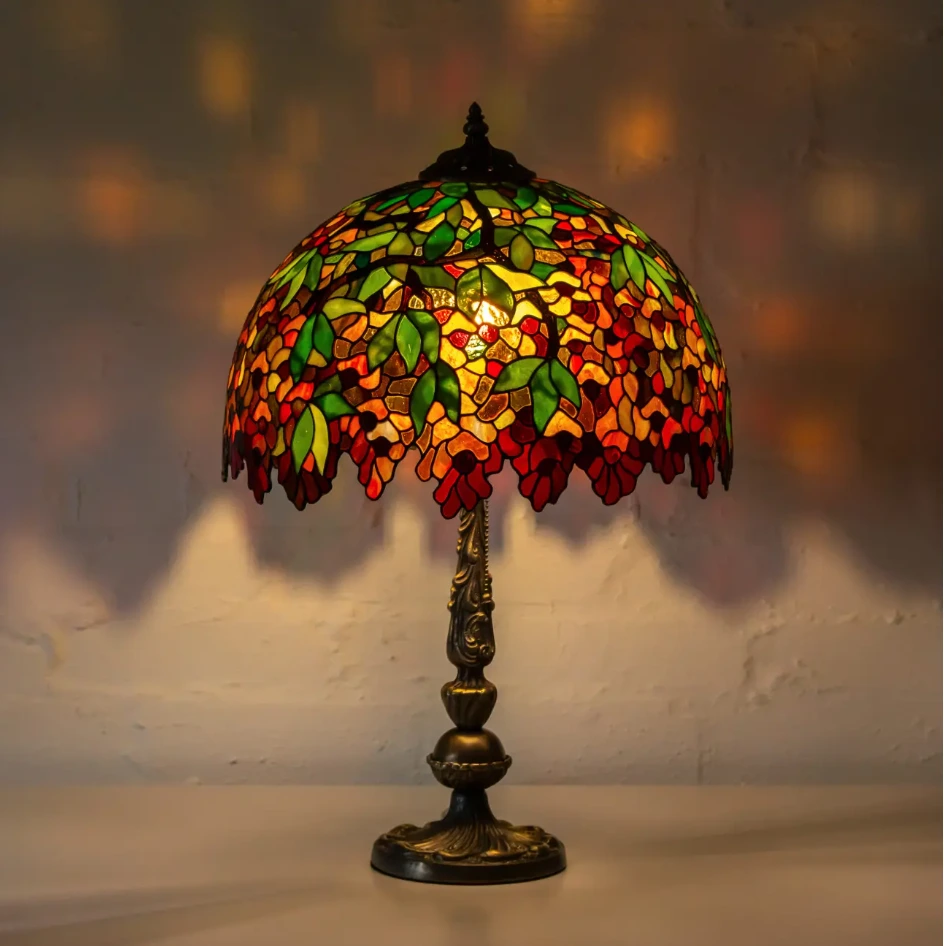 Настільна лампа від бренду родом із Сум Glass Art Stories