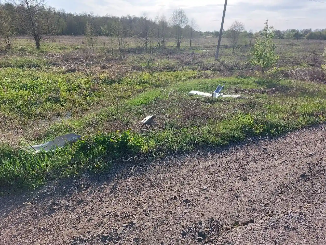 ulamky rosiysʹkykh droniv na sumshchyni ulamky rosiysʹkykh droniv na sumshchyni