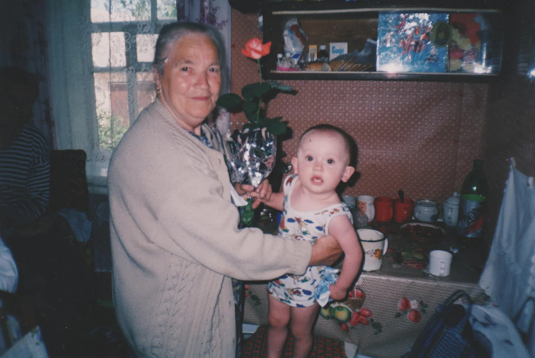 Svidky Holodomoru 2 Viktoriya Didkovsʹka zi svoyeyu prababuseyu Holeyu