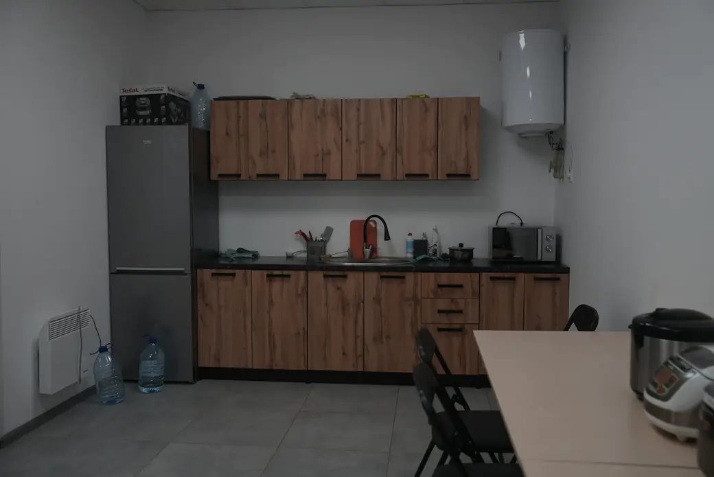 kukhnya v tsentrі dlya vpo u trostyantsі Кухня в центрі для ВПО у Тростянці