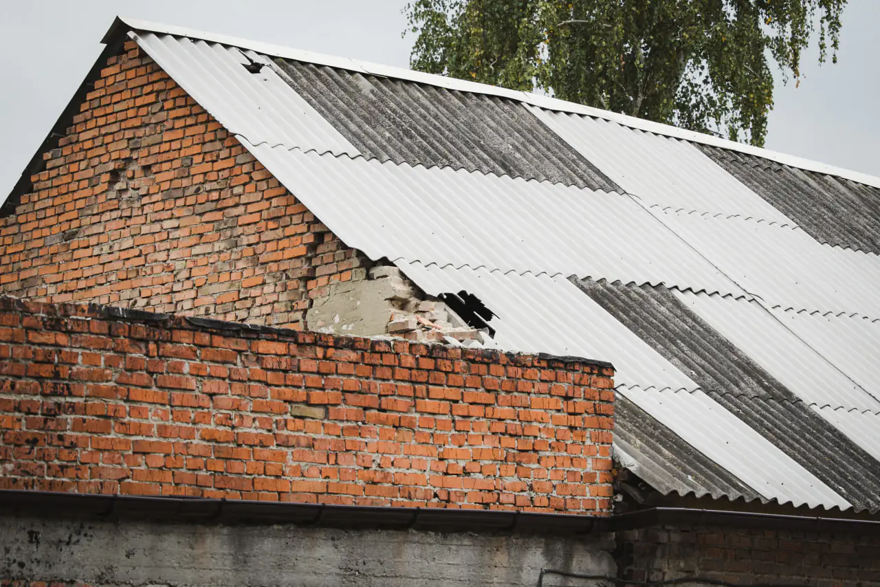 наслідки обстрілу перинатального центру в Сумах