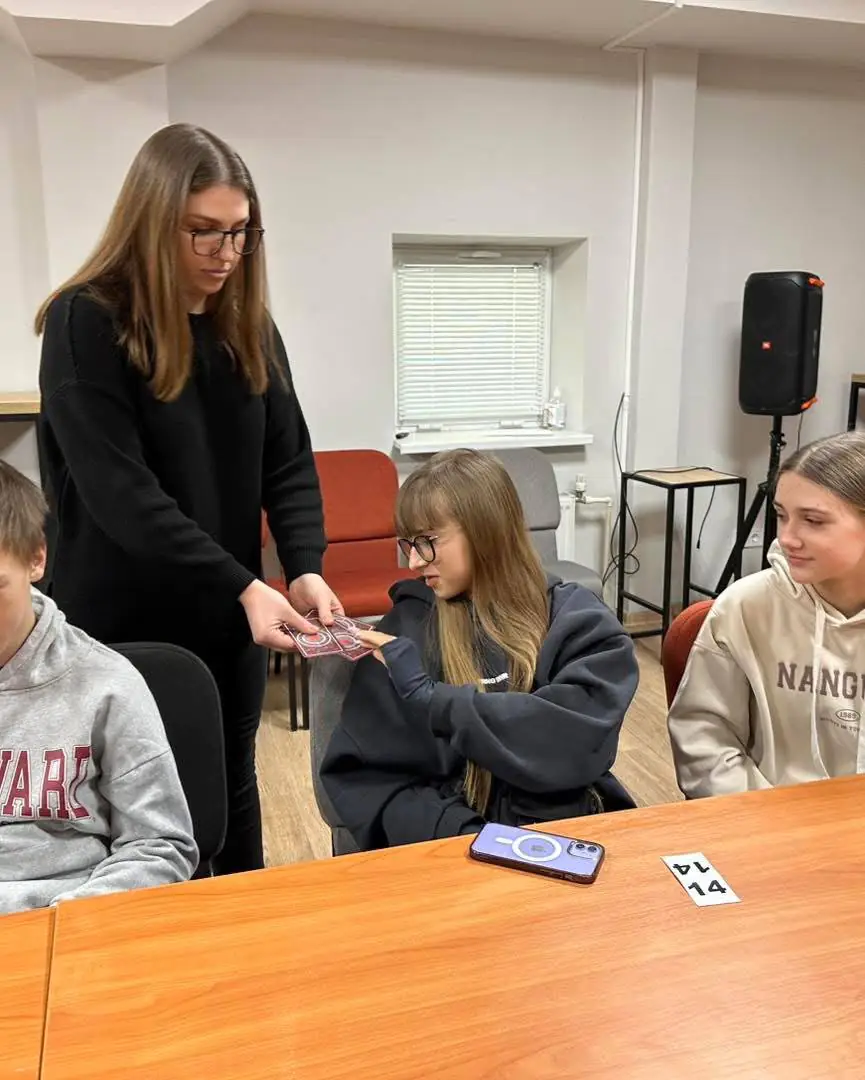 romantyka nastilky Спільнота "Романтики" грає у мафію