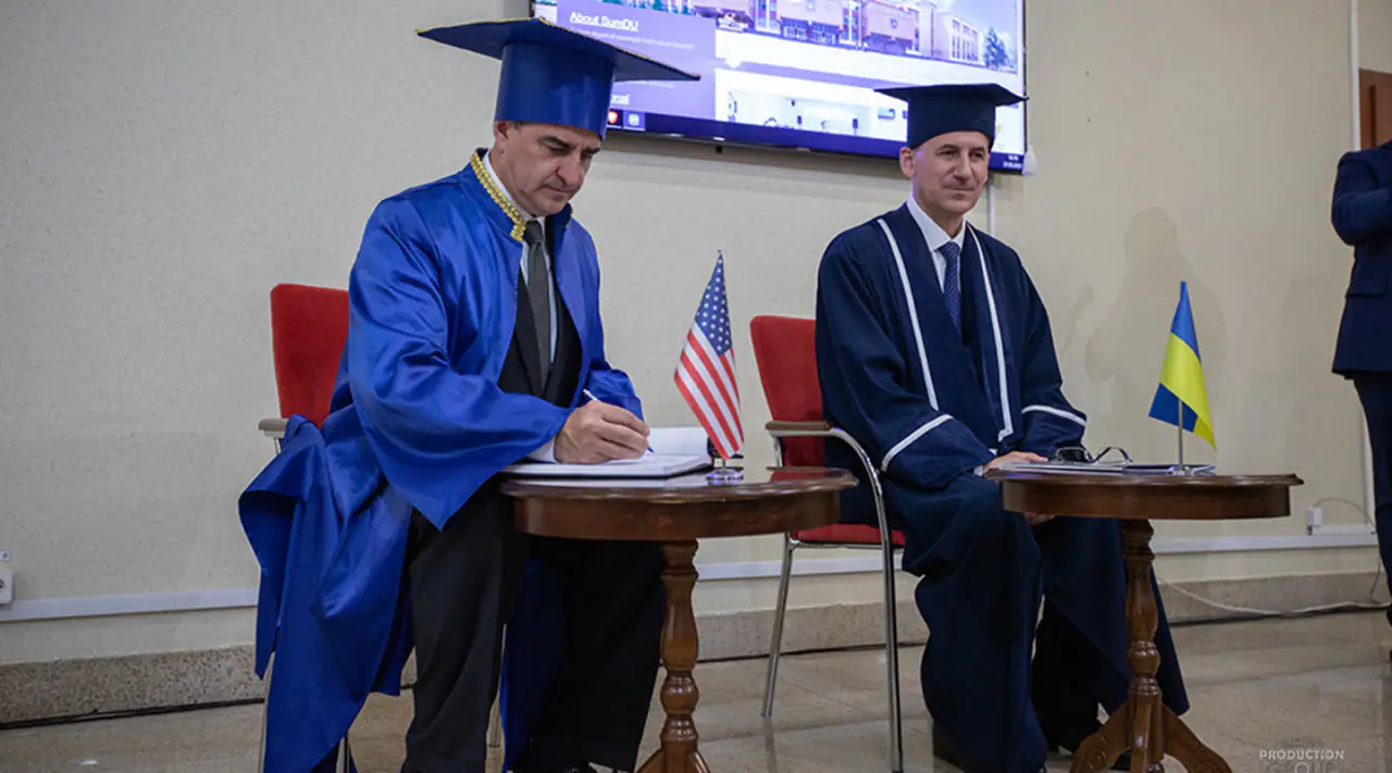 почесний доктор СумДУ Юрій Гогоці 