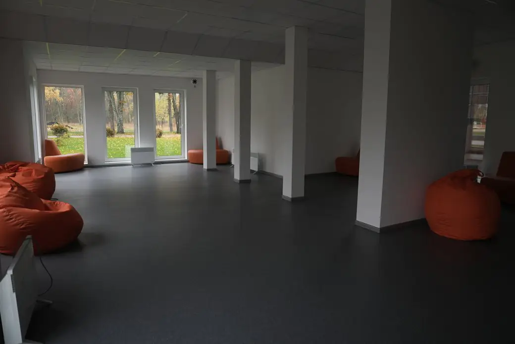 zala v tsentrі dlya vpo Зала в центрі для ВПО у Тростянці