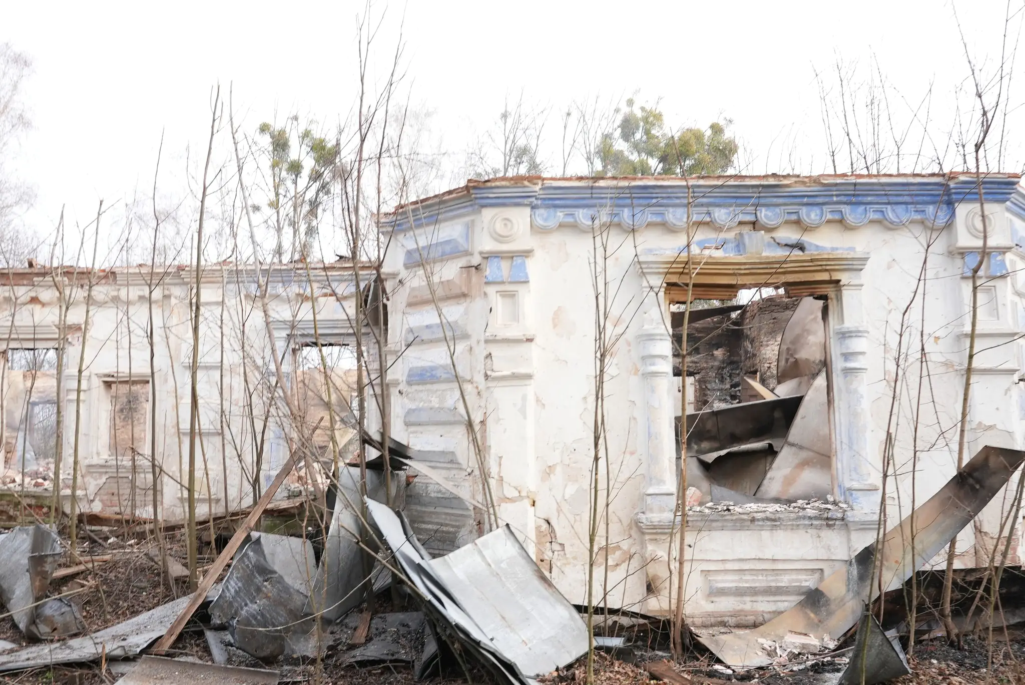 Зруйнована садиба Хрущових у Лебединському районі 