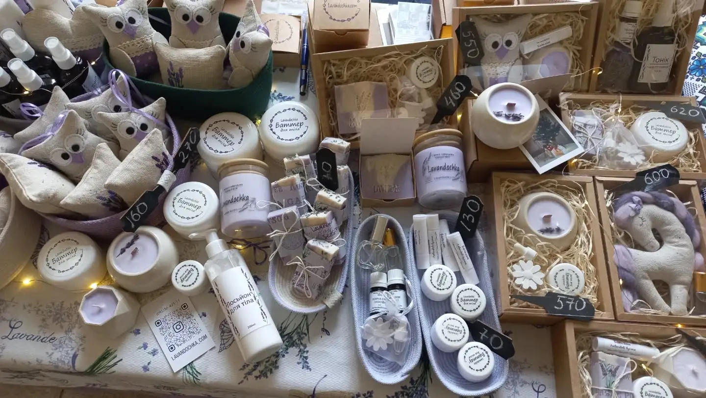 вироби на крафтовому ярмарку у Сумах