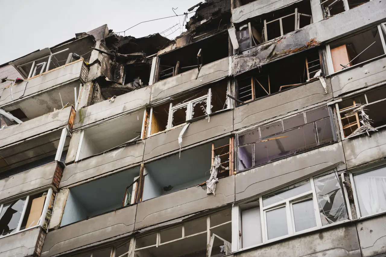 наслідки російського обстрілу в Сумах