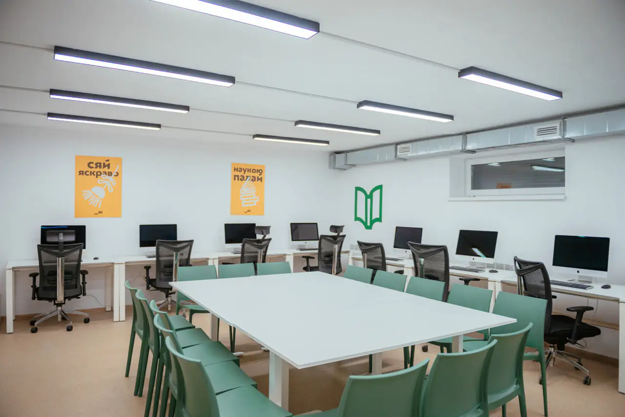 комп'юетрний клас в укритті savED