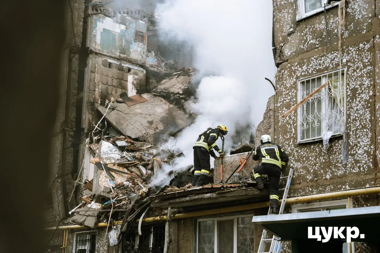 sumy ruynuvannya зруйнований будинок через російський обстріл у Сумах