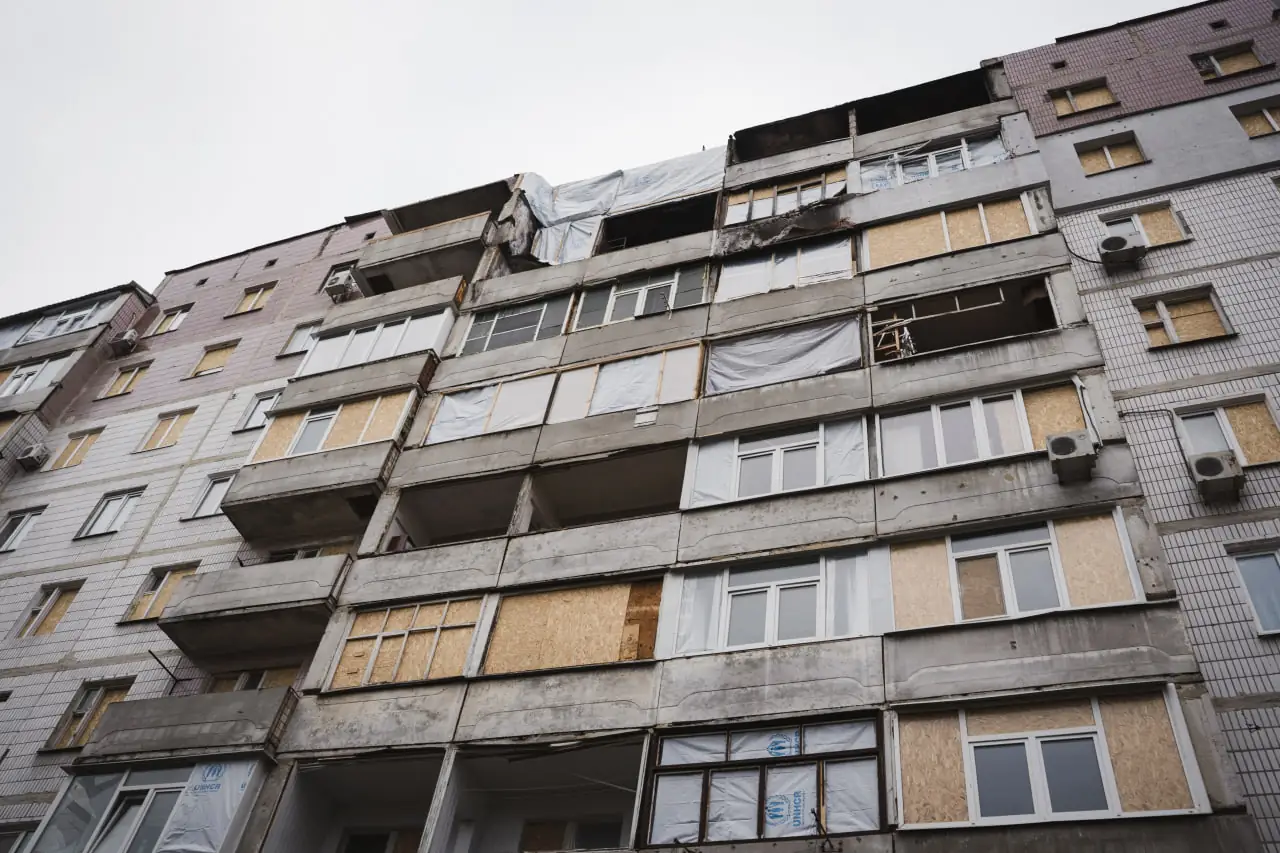 Квартири на вулиці Заливній в Сумах, куди влучив російський дрон