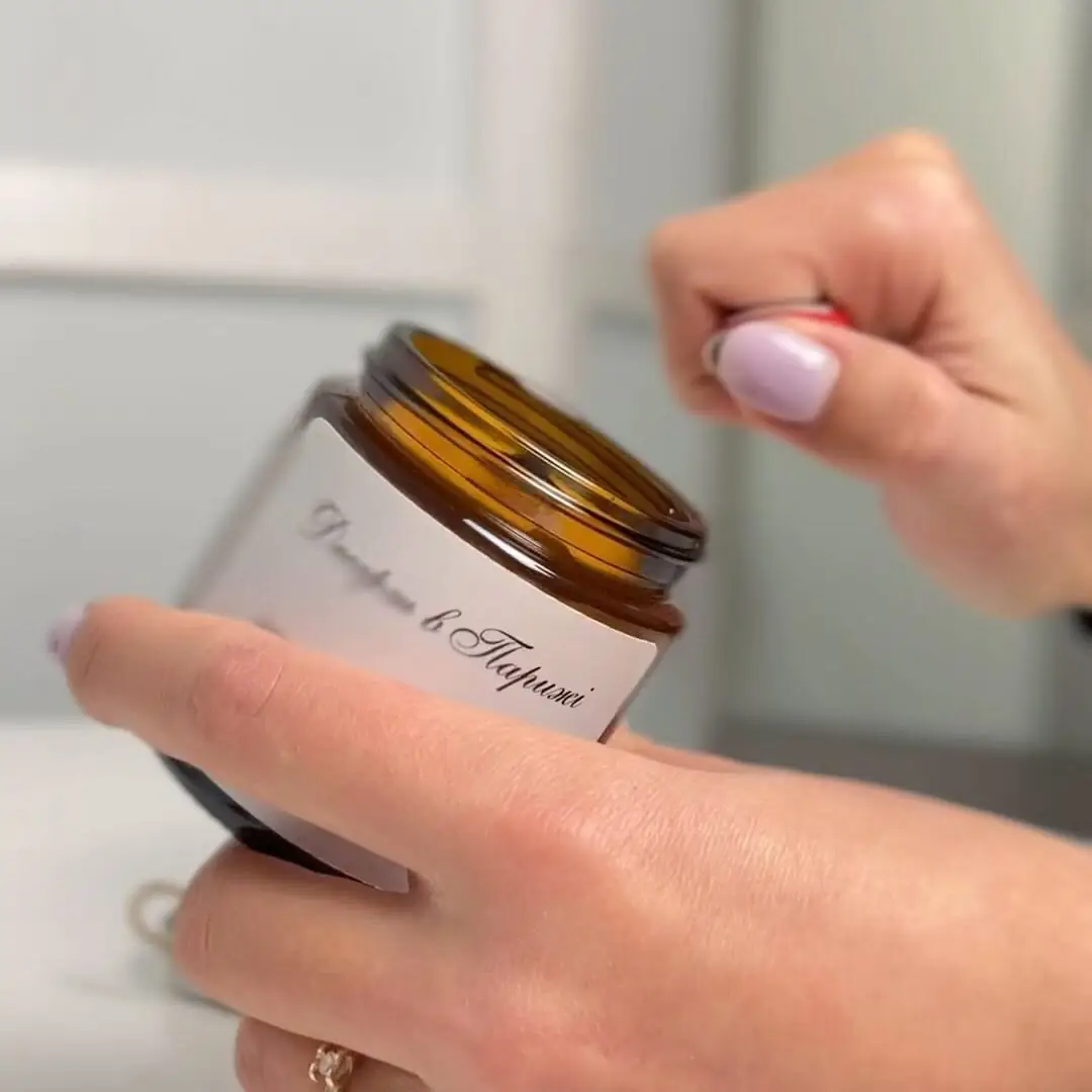 Свічка для сеансу масажу майстрині Ірини Ємельяненко в Сумах