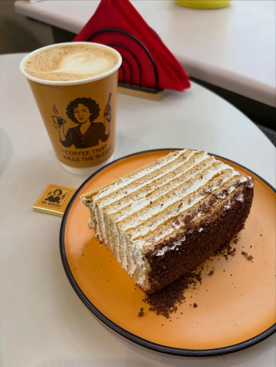 Десерт у кав'ярні Ма Бейкер 