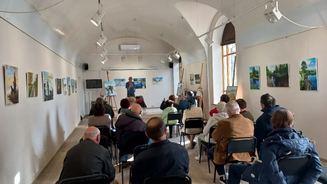 лекція в міській галереї в Сумах