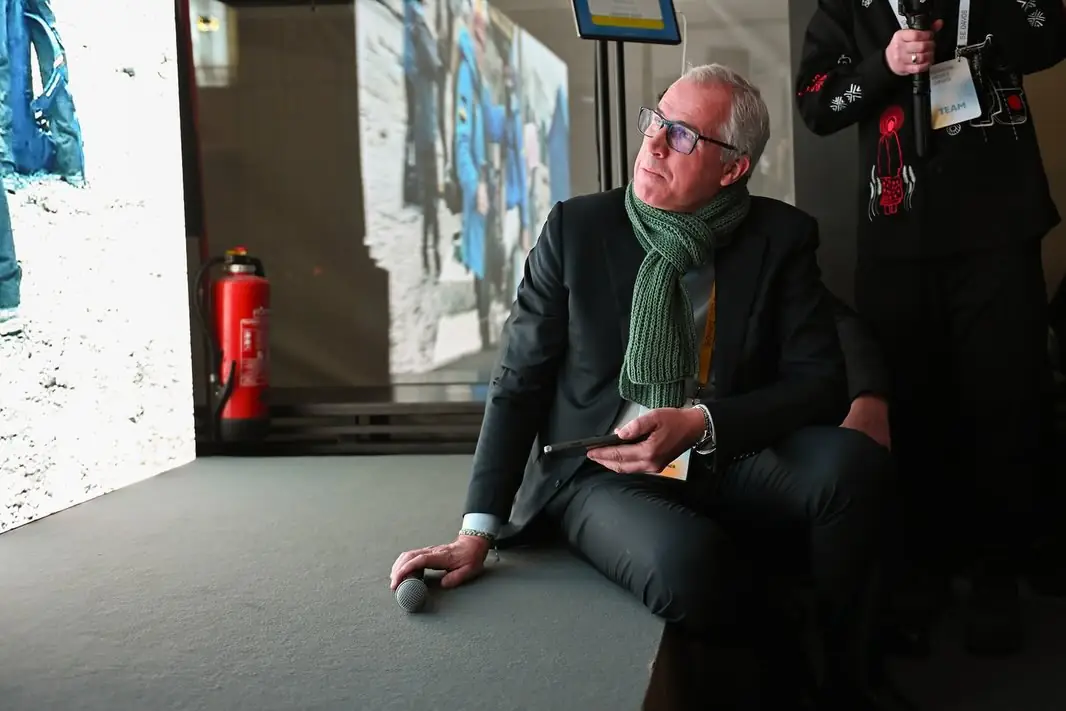 moim ridnym davos шарф моїм рідним в Давосі