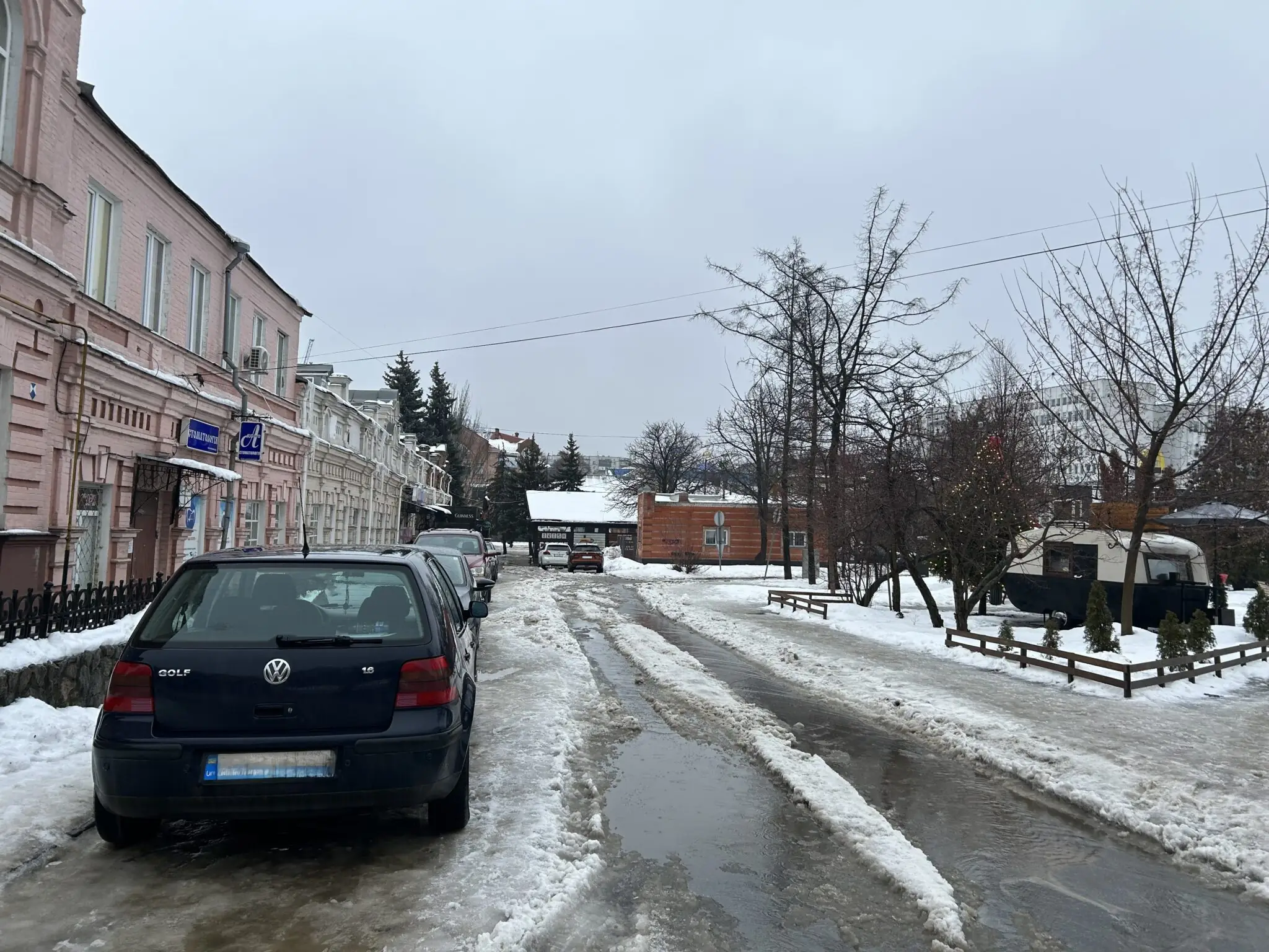 neoochyshchena vulytsya v sumakh