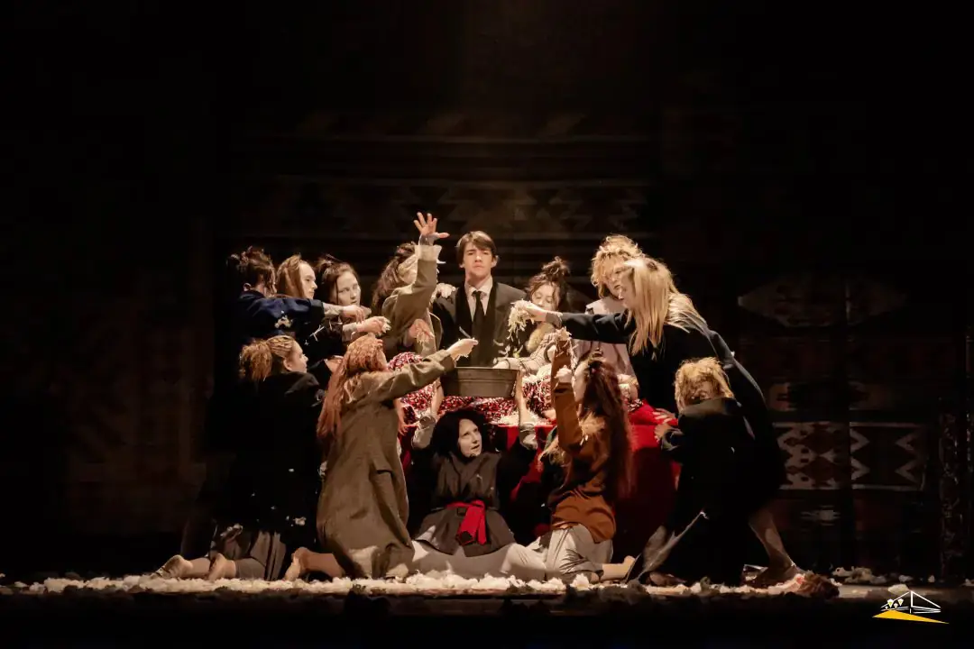 Тіні забутих предків вистава