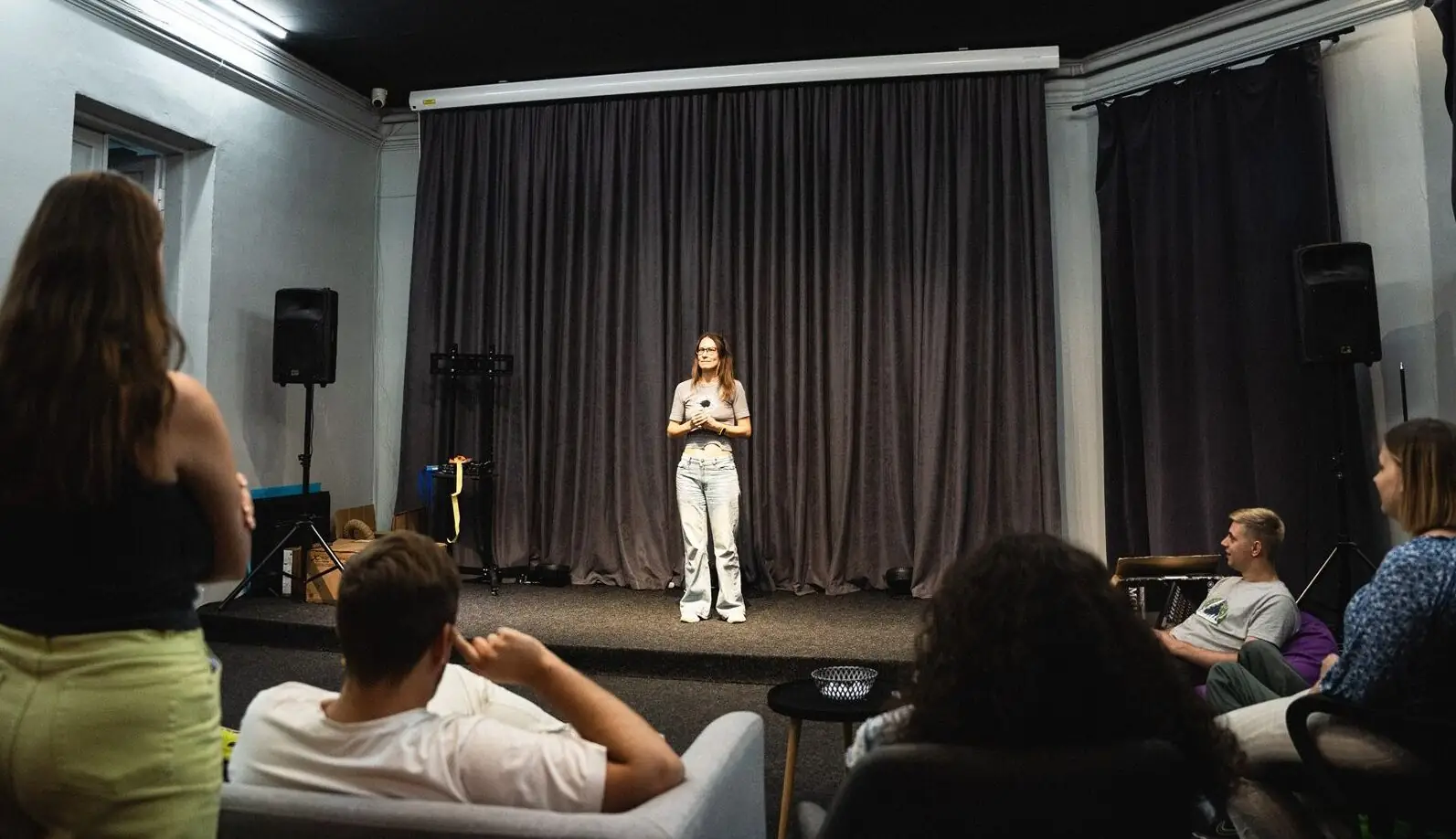 Кіношний крокодил у Клубі Цукру