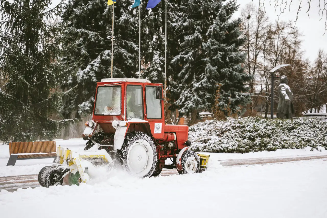 pribirannya snigeu sumy трактор в Сумах