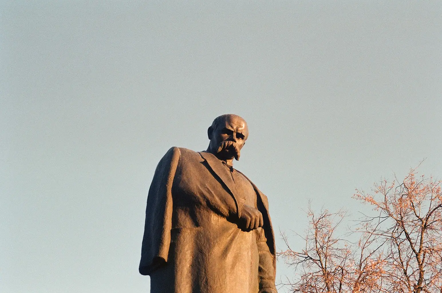 Пам'ятник Шевченку в Сумах