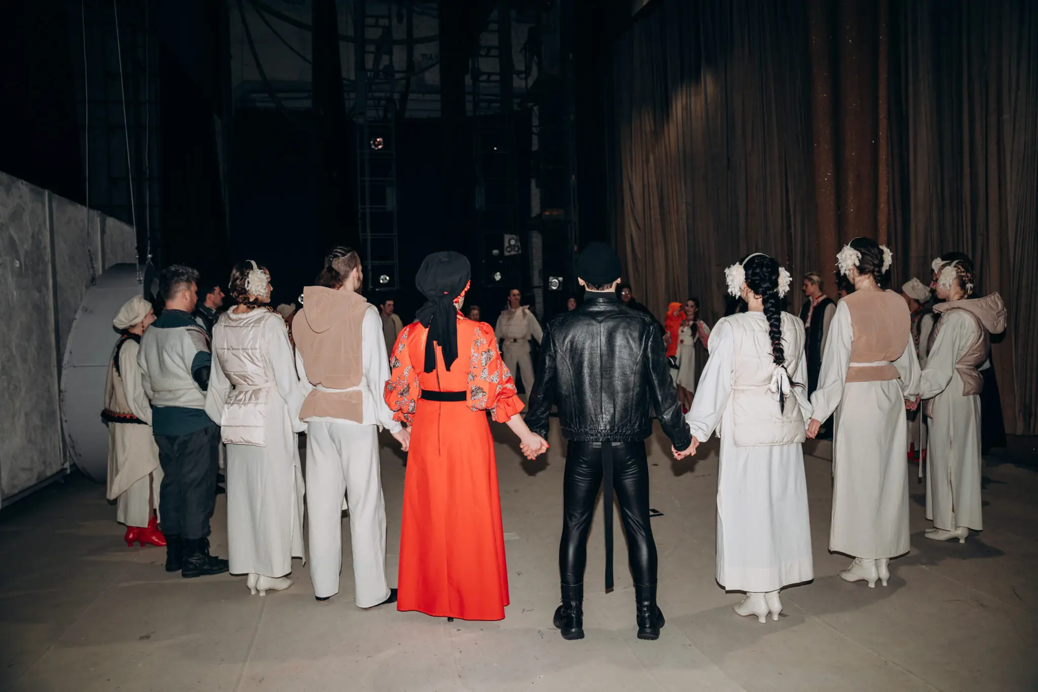 Після виступу із виставою «Ніч перед Різдвом» Сумського театру імені Щепкіна на гастролях