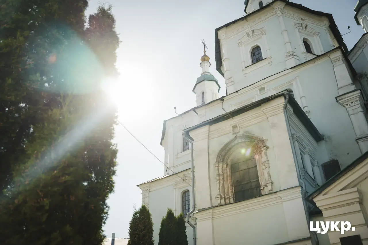 Воскресенська церква в Сумах