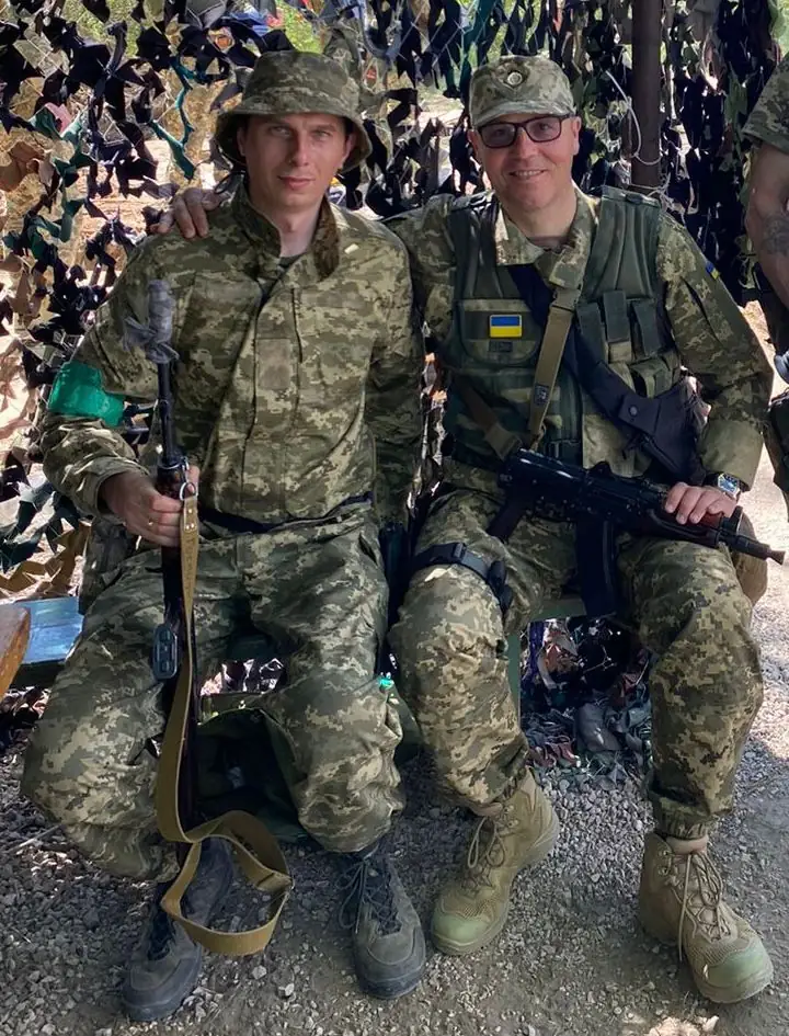 Андрій Рибалко з побратимом
