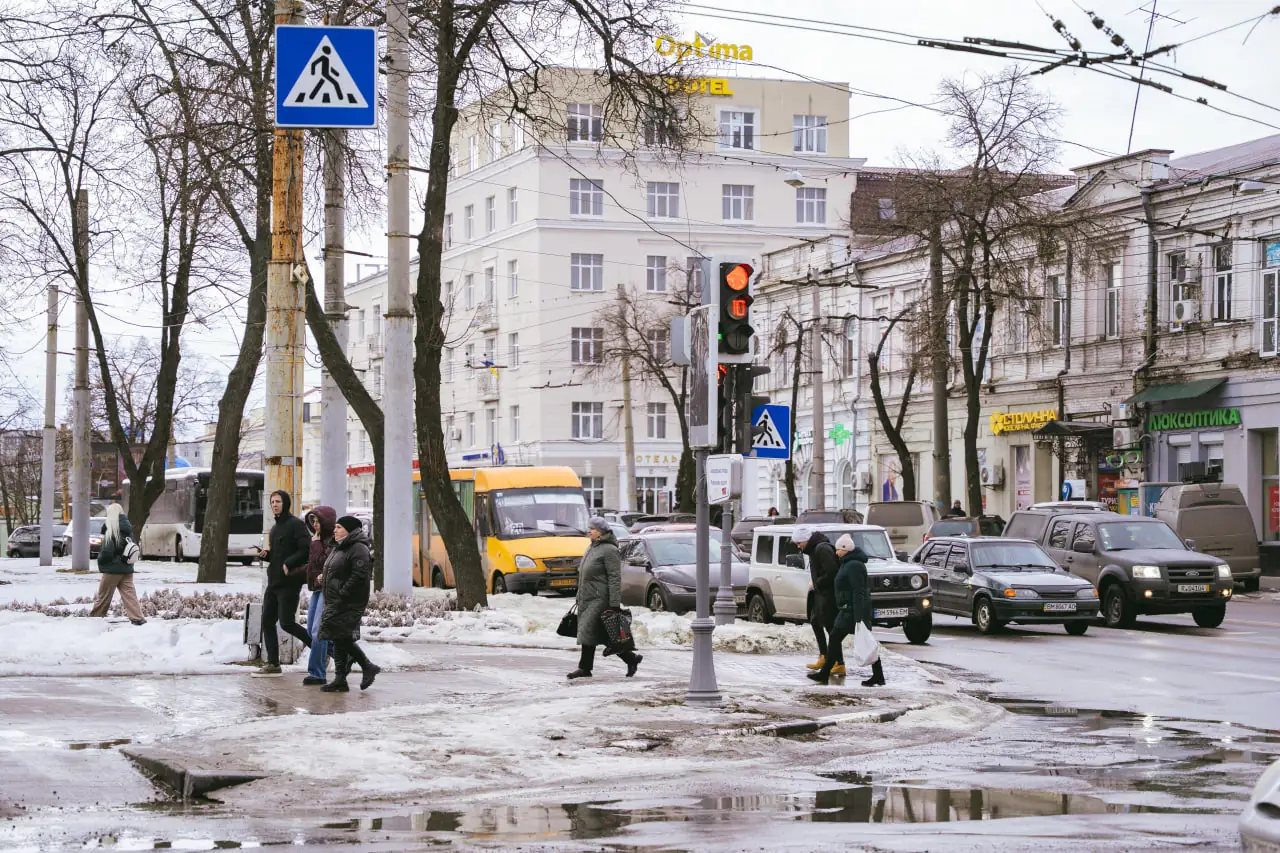 Ремонт доргіг в Сумах після зими