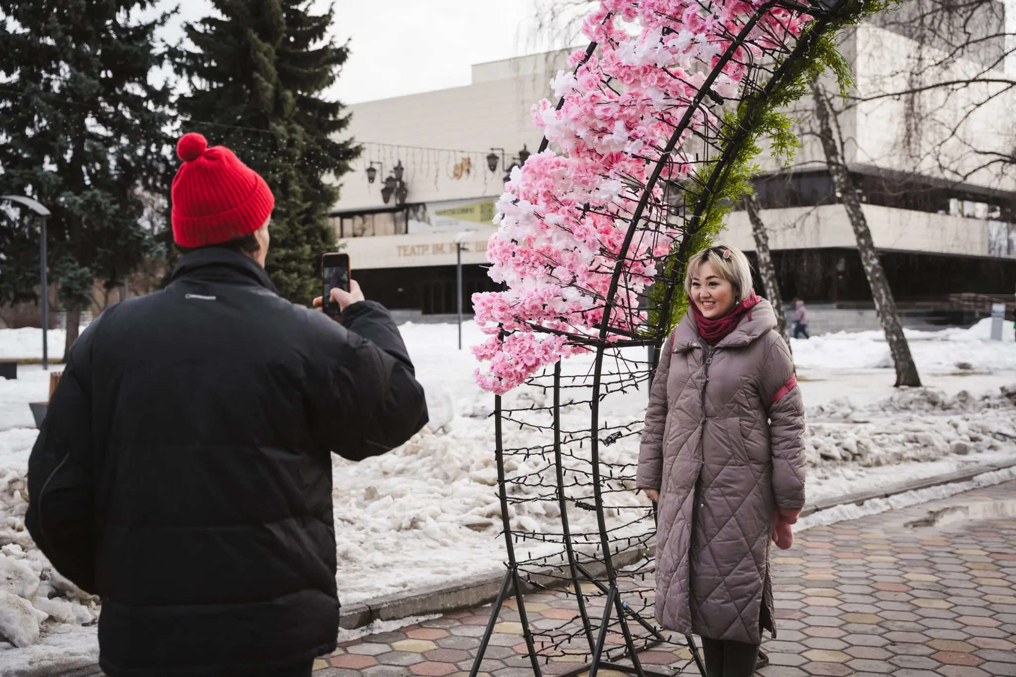 liza ta serhiy bilya sakur