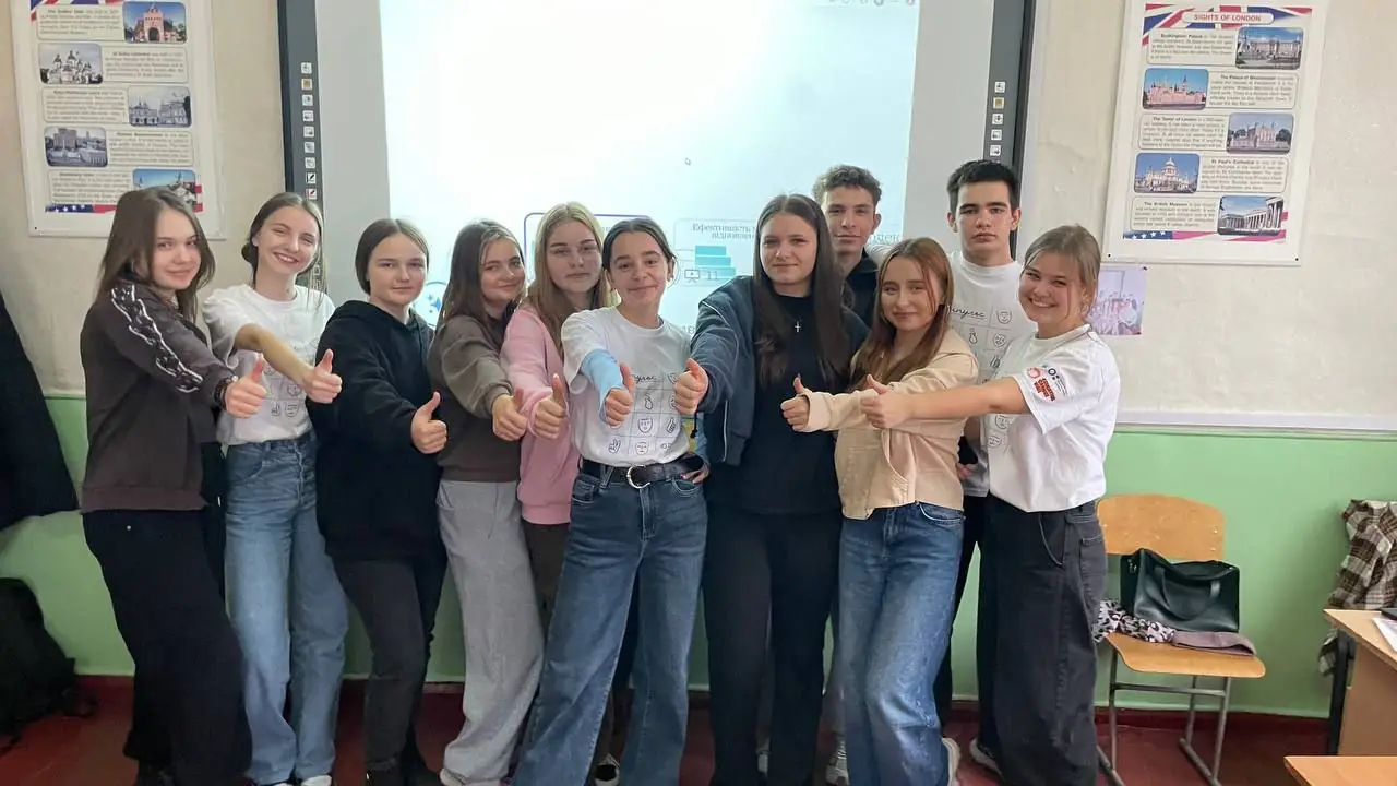 Підлітки із села Грунь проводять навчання для однолітків