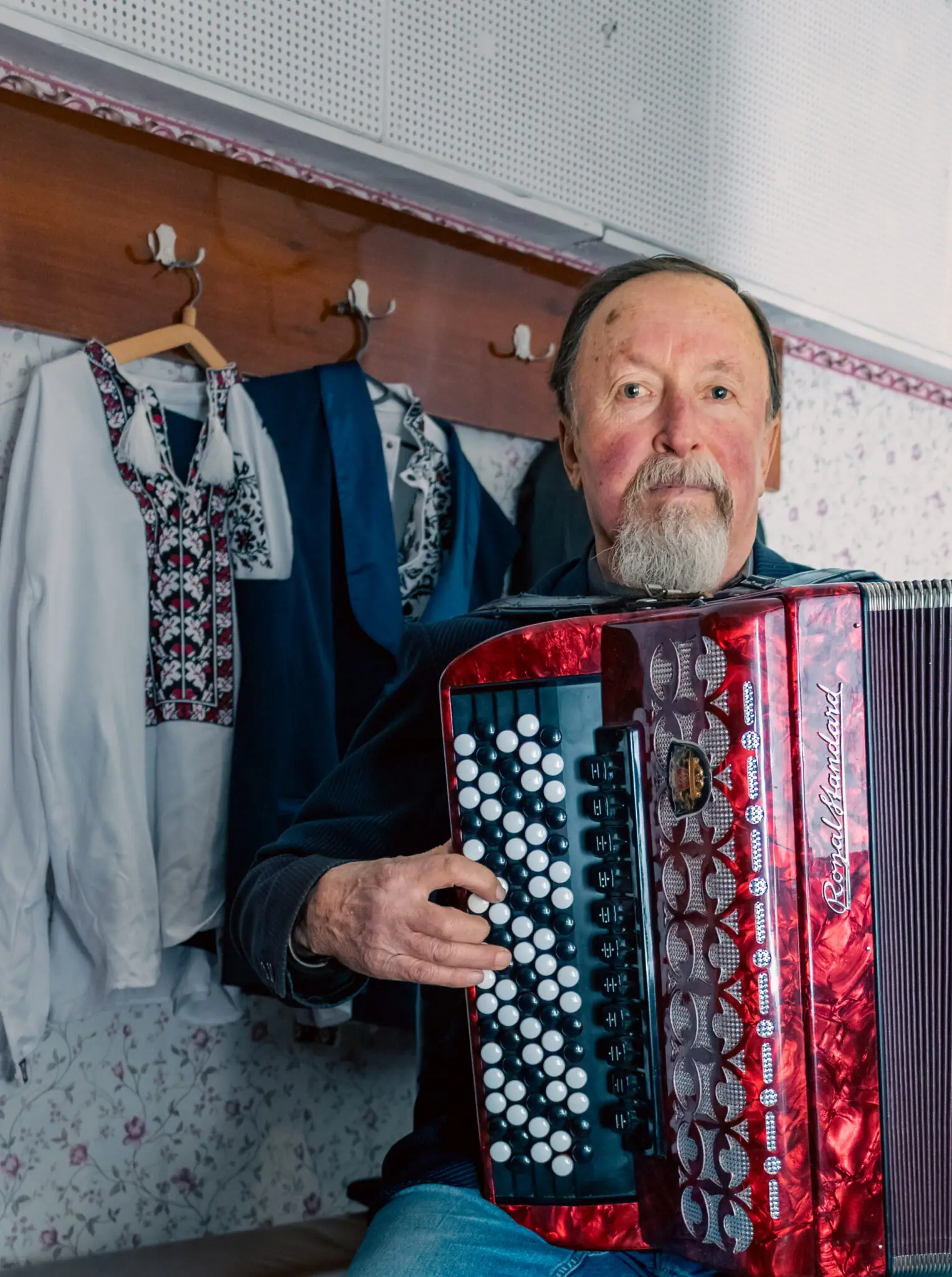 Музикант народного колективу Охтирки