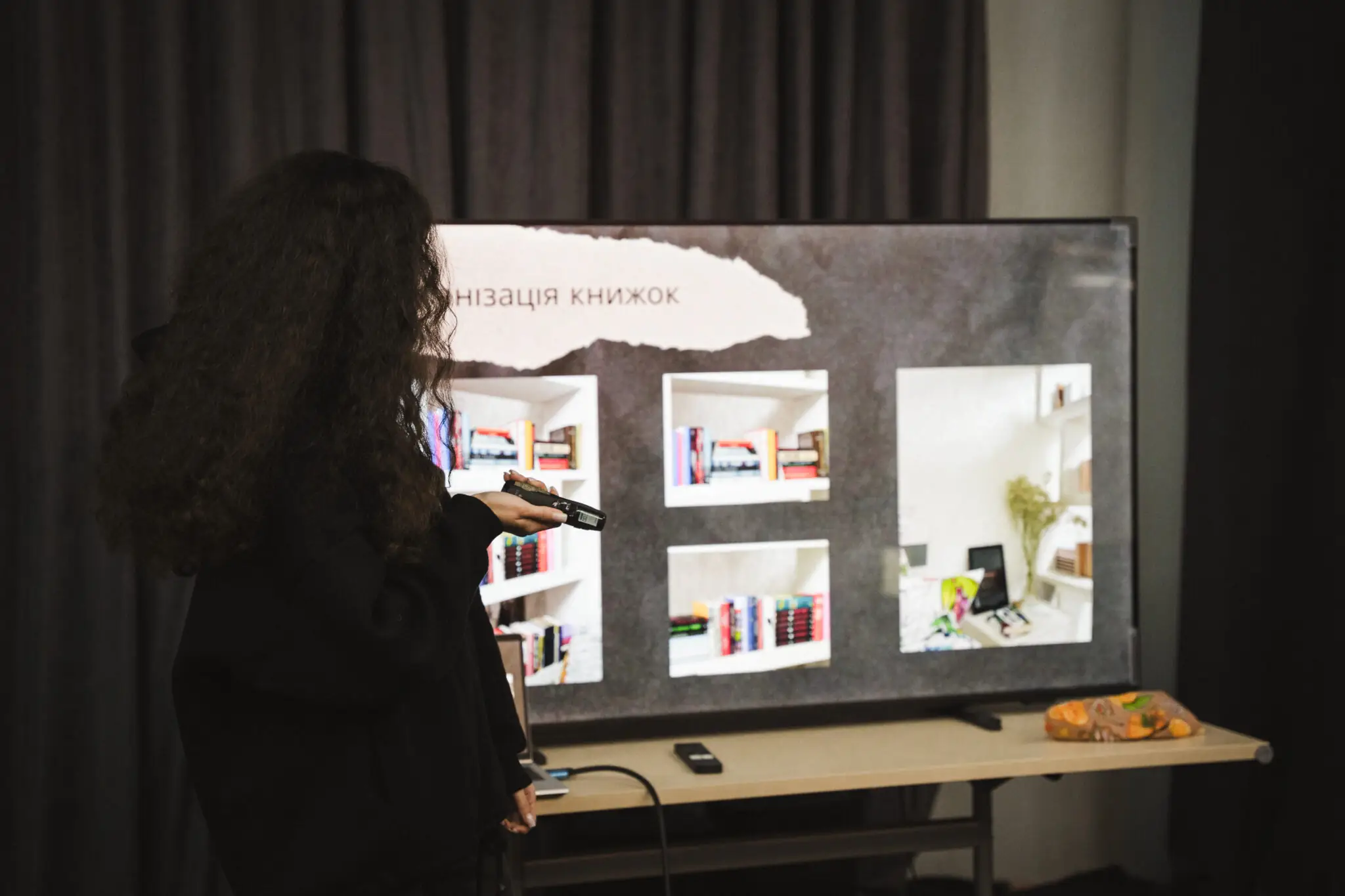 презентація книг у Клубі Цукру