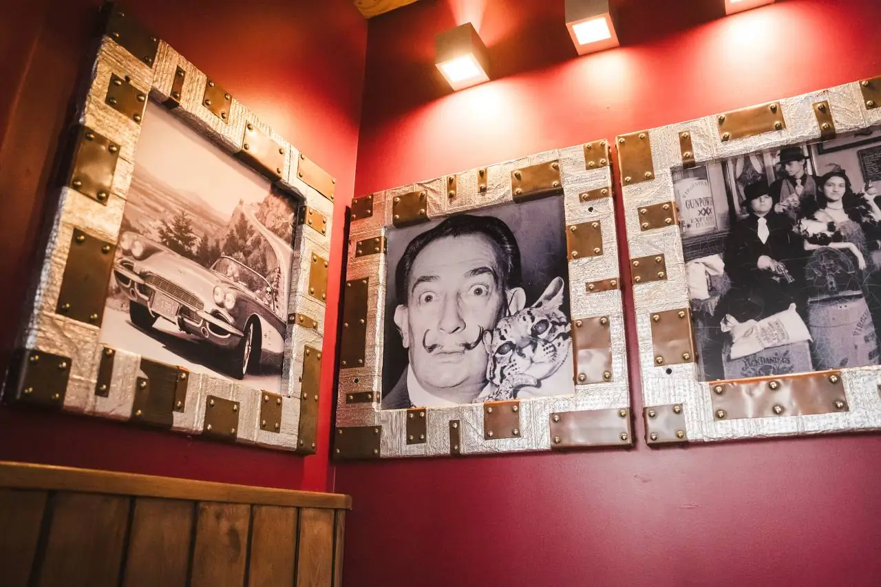 salvador portrait Портрет художника