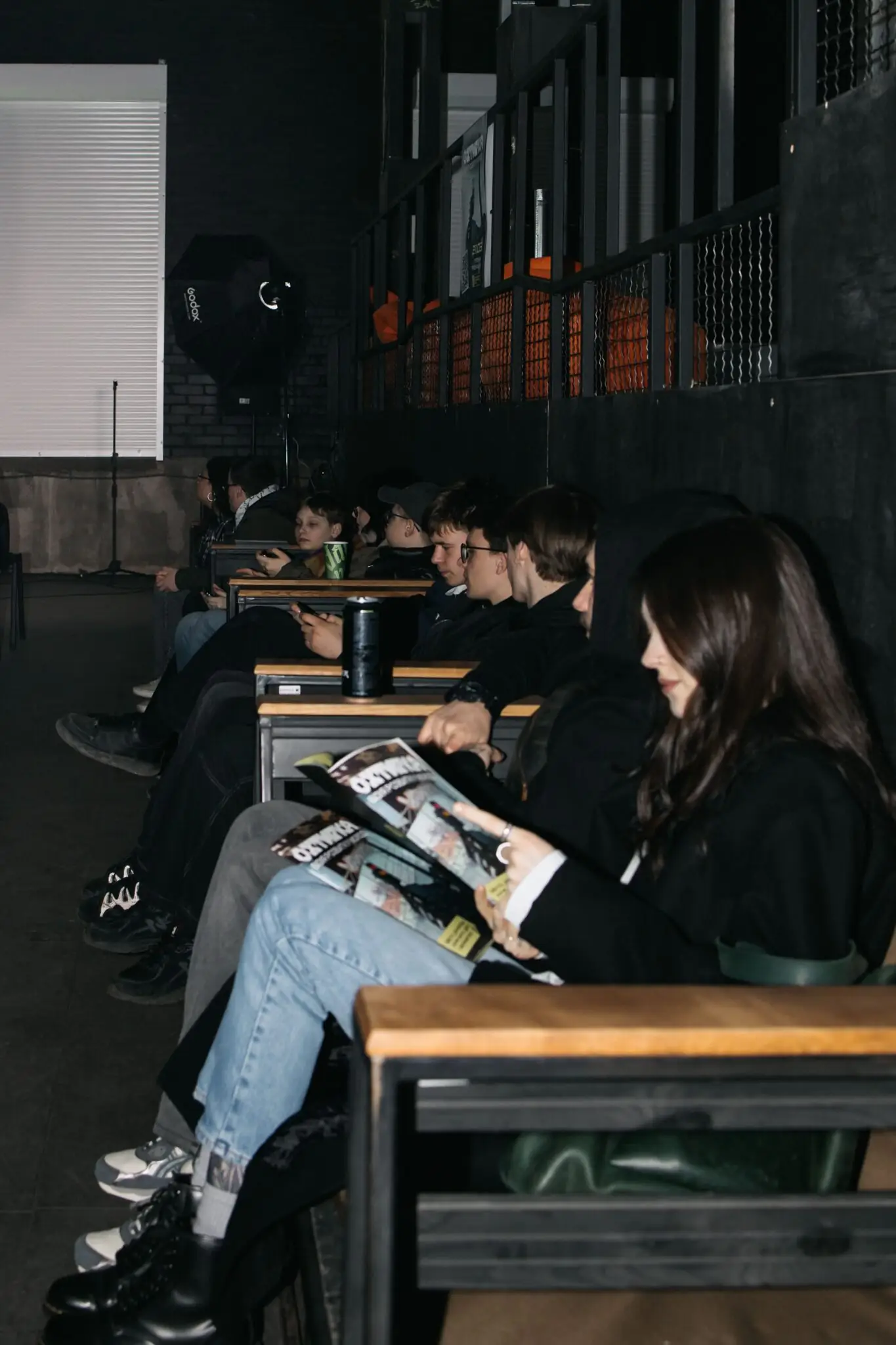 uchasnyky na prezentatsii viziyi rozvytku molodi v okhtyrtsi Учасники на презентації Візії розвитку молоді в Охтирці