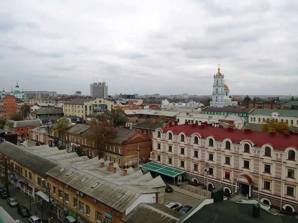 Будівлі центру