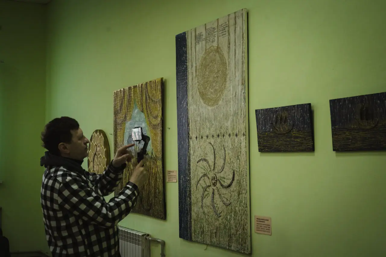 yaroslav medvedev robota картина Ярослава Медведєва в Сумах