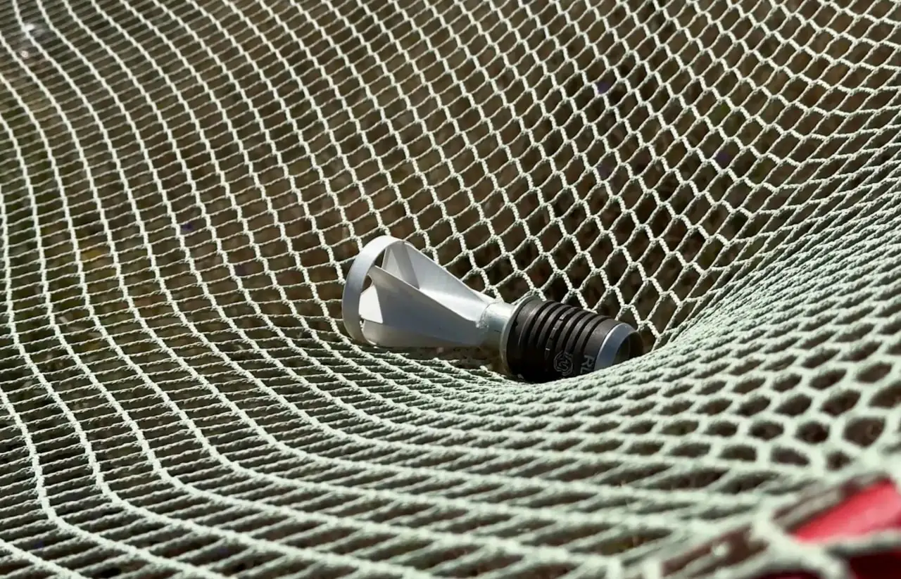 Антидронова сітка стримала ворожий боєприпас