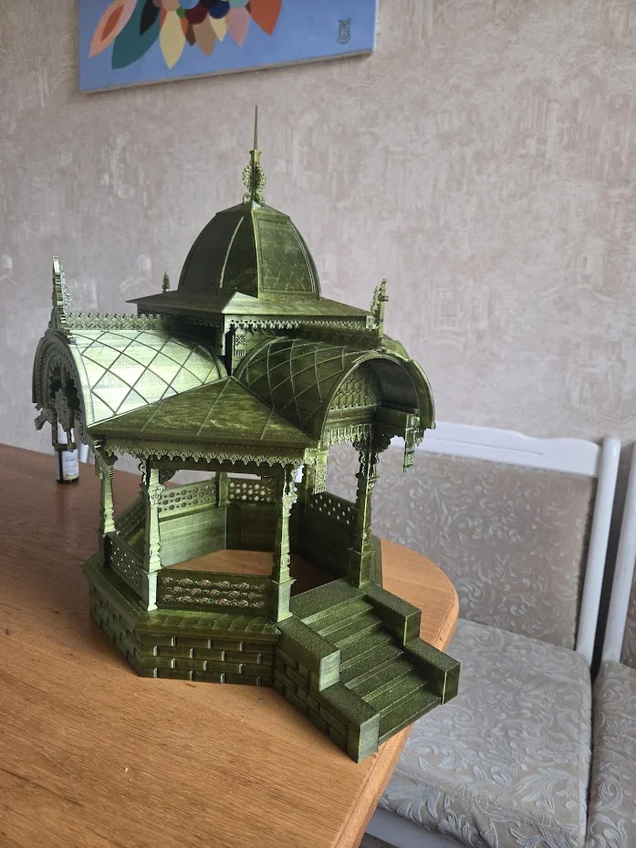 Альтанка, яку надрукував Юрій Ніколаєнко в Сумах