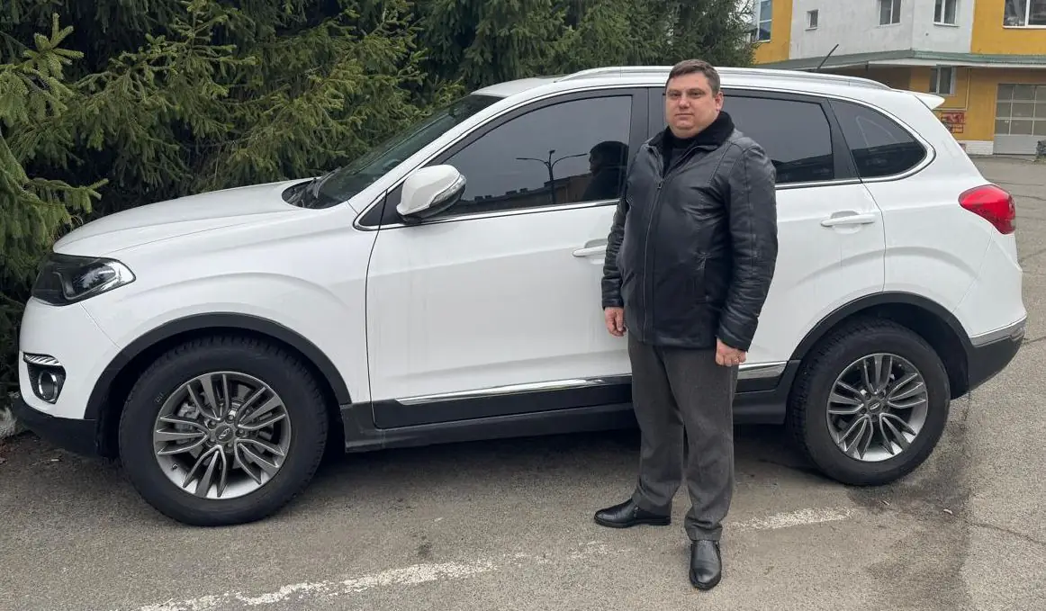 ivan saienko vidkryv avtoshkolu na hrantovi hroshi