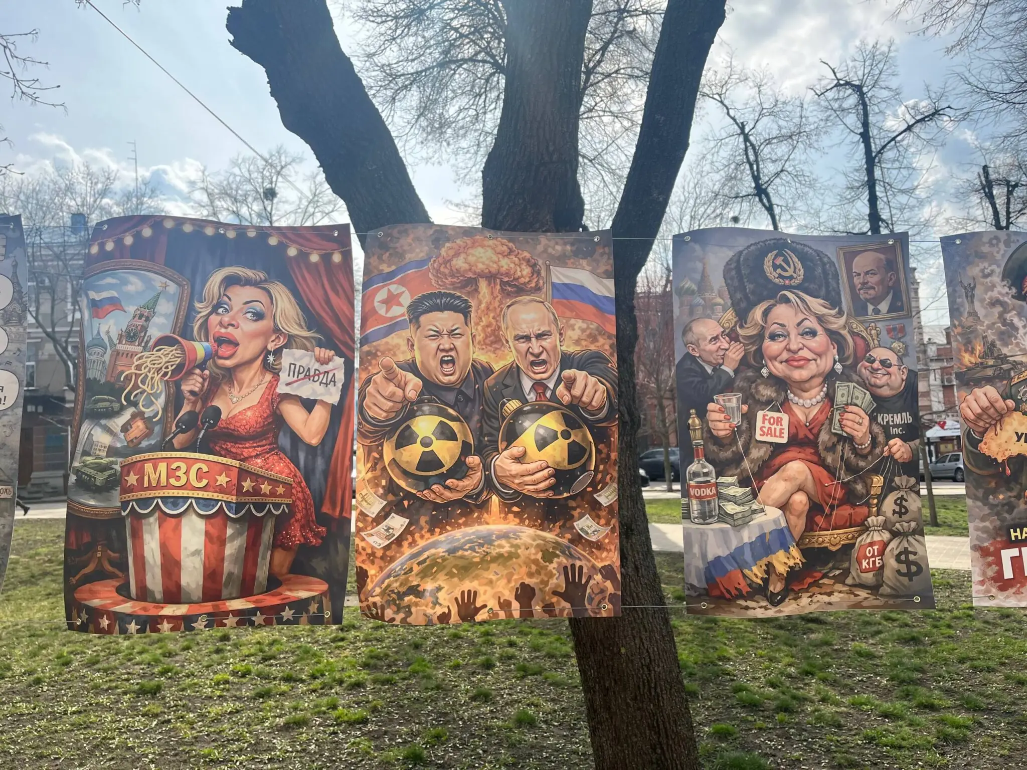 karykatury na rosiiskykh dyktatoriv 5 Виставка карикатур у центрі Сум