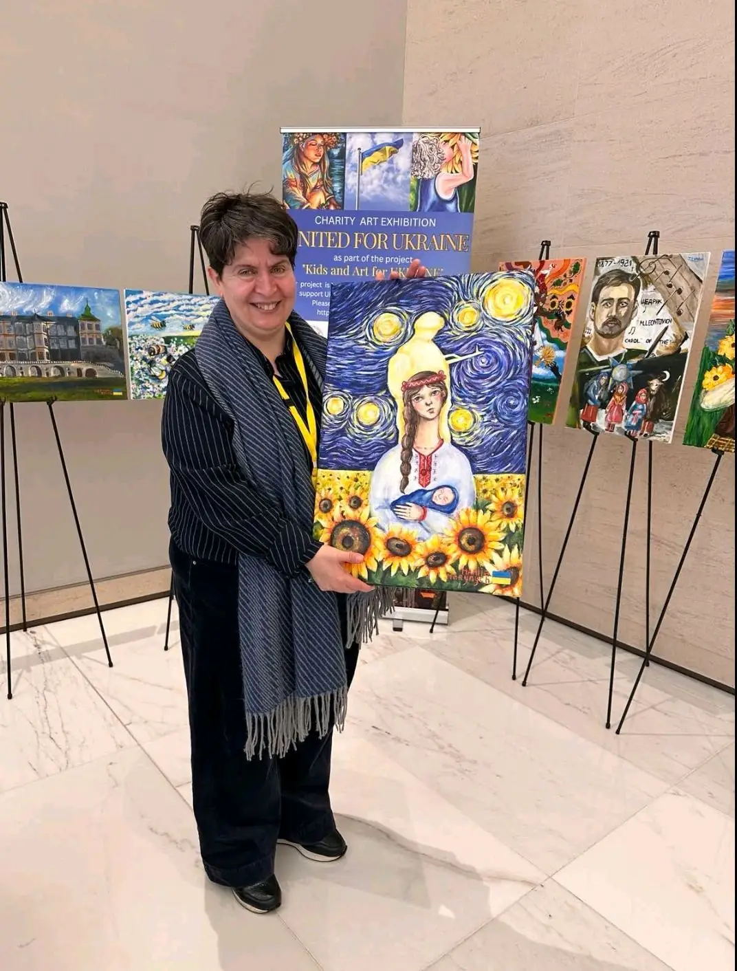 kuratorka kupyla kartynu i nadykhnulasia na vystavku Кураторка купила картину і надихнулася на виставку в Оксфорді