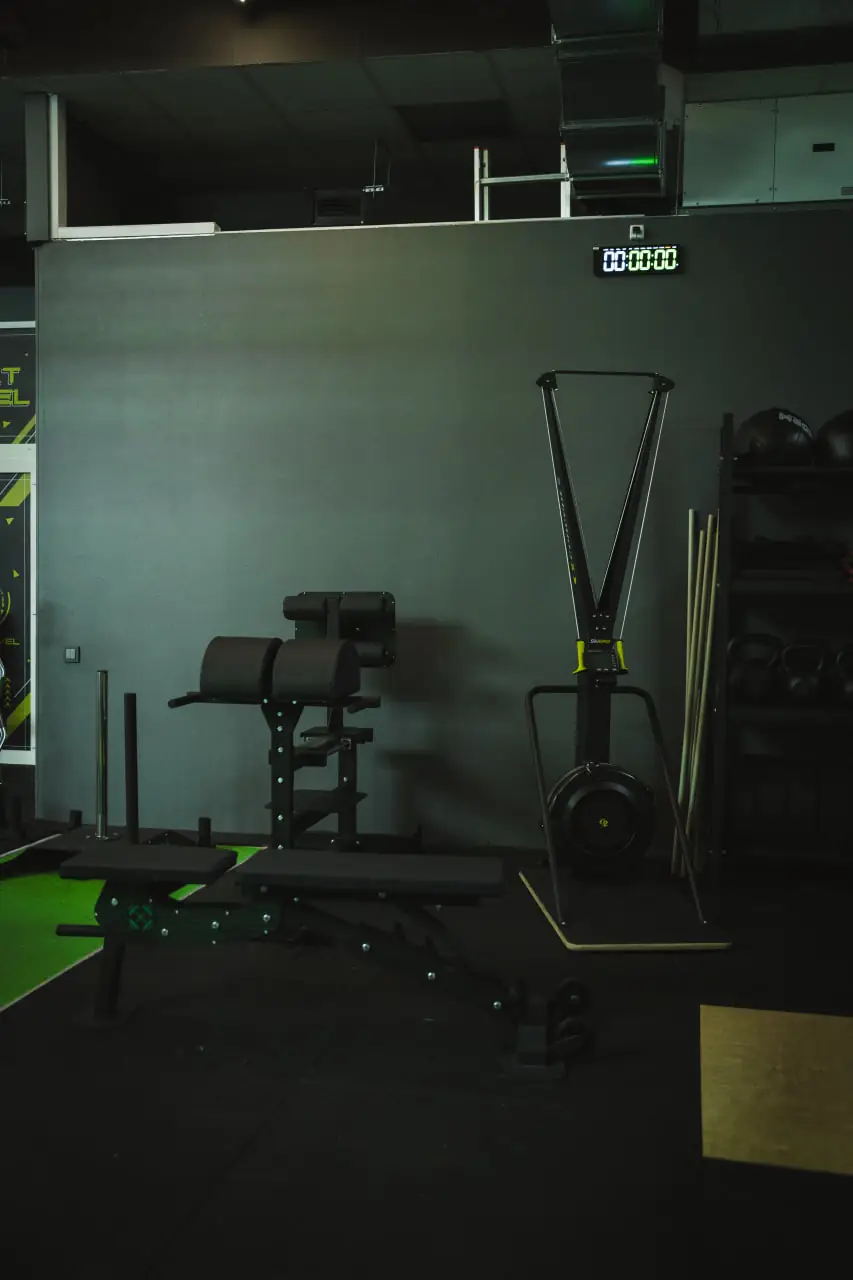 Тренажери в сумському спортзалі на Іллінській