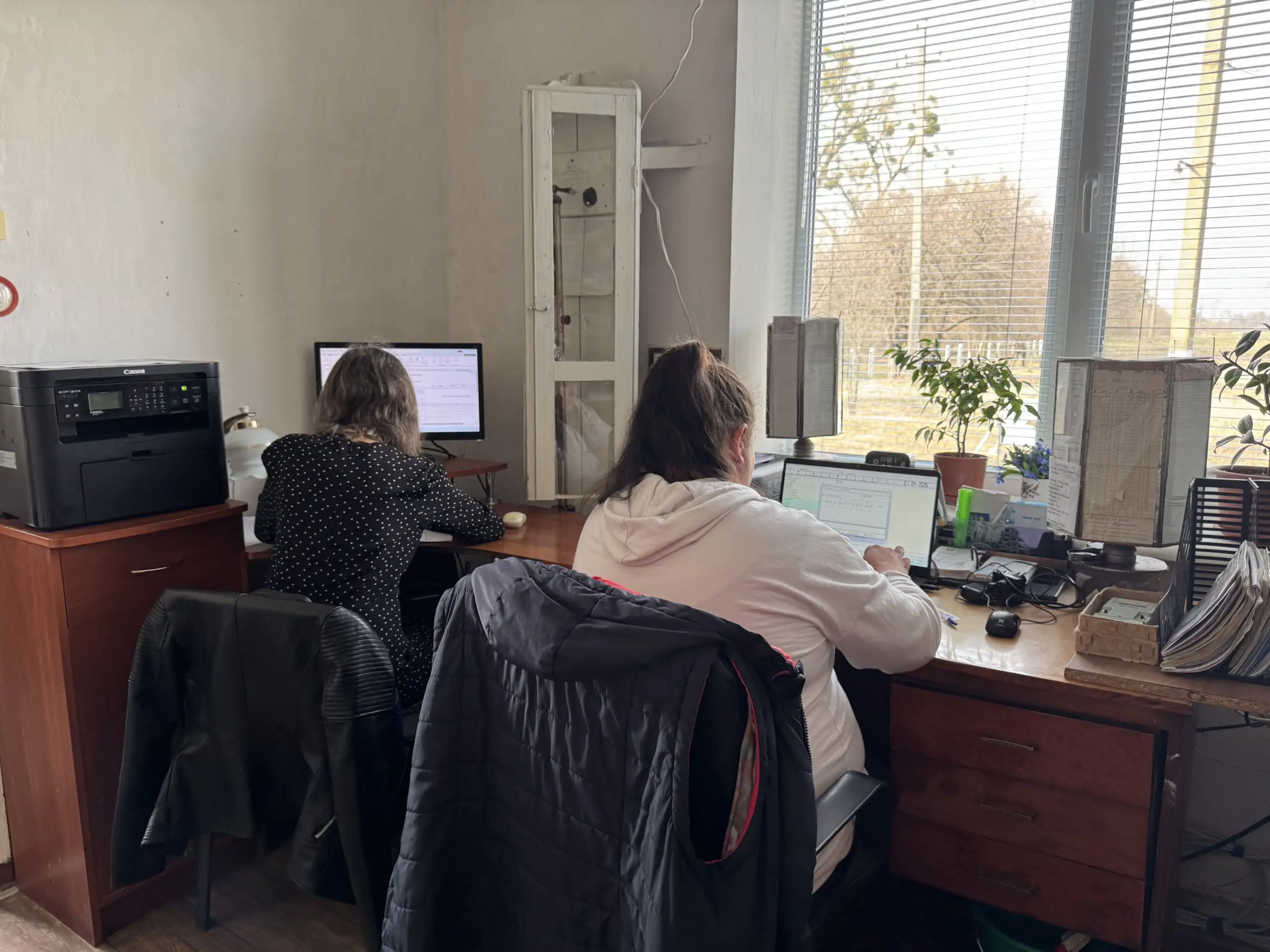 працівники гідроместанції на Сумщині