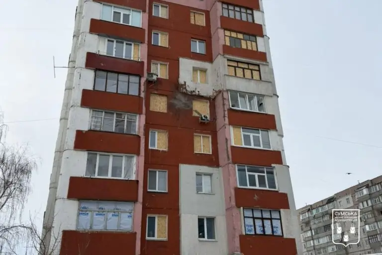 пошкоджені будинки в Сумах