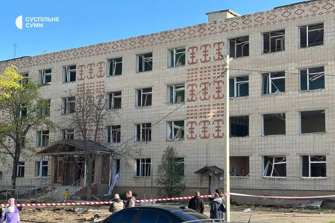 vybiti vikna v budynku pislya ataky na sumy 21 kvitnya