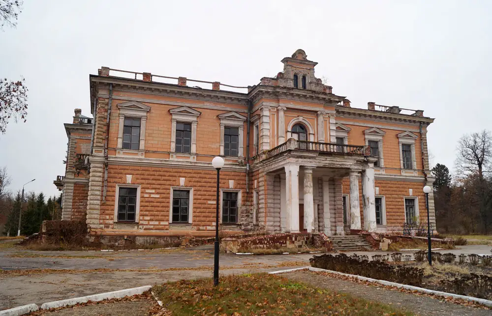 kiyanica kiyanica