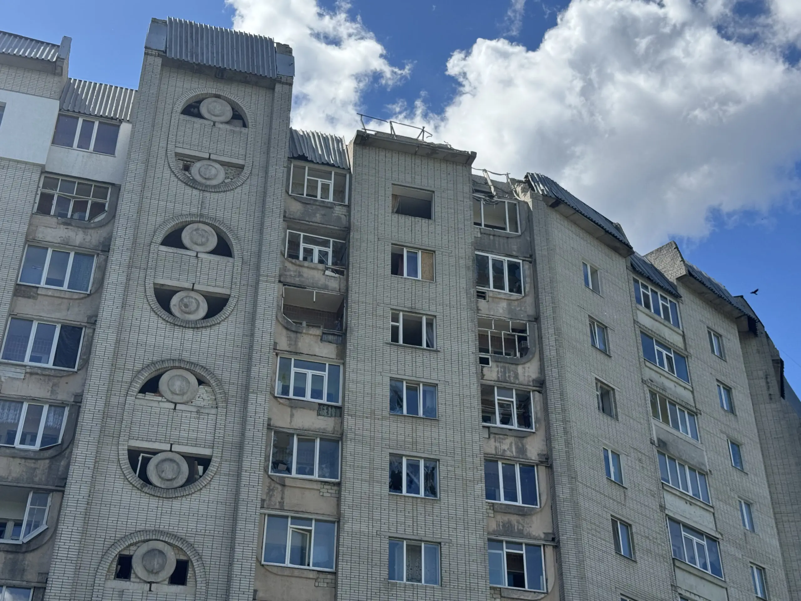 poshkodzhena bahatopoverkhivka sumy