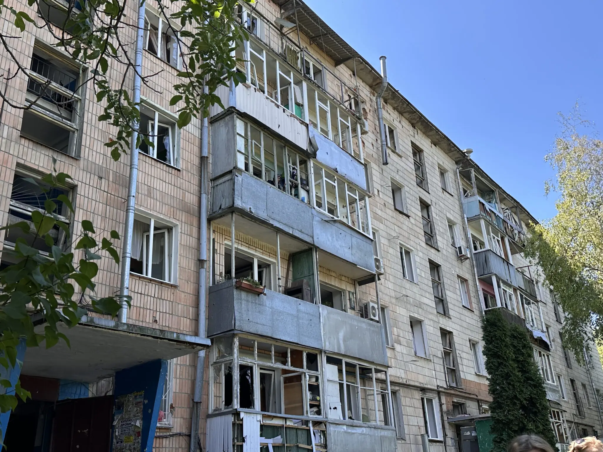 poshkodzheni vikna v sumakh